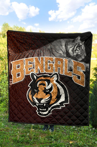 CB2 Unique Blanket